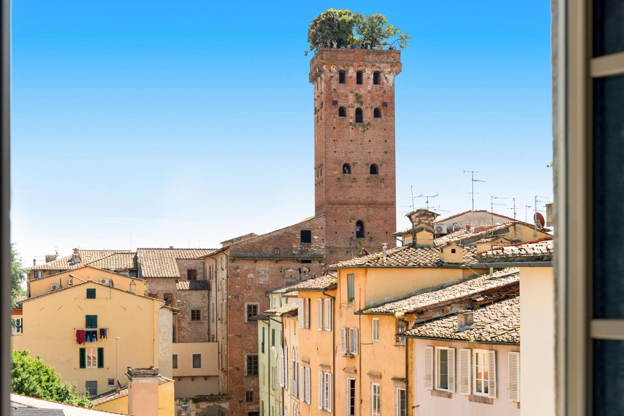 Al Carmine Apartments Towers View With Ac Lucca Dış mekan fotoğraf